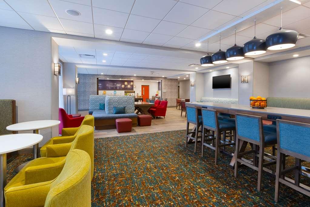 Hampton Inn Cape Cod Canal Bourne Restaurant bilde