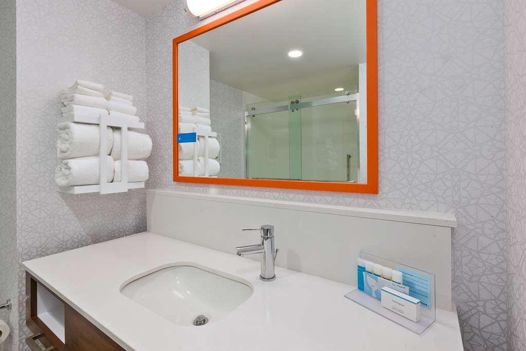 Hampton Inn Cape Cod Canal Bourne Rom bilde
